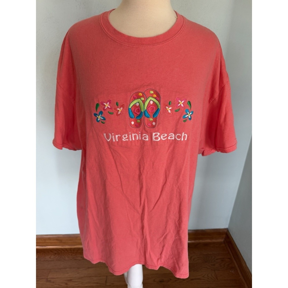 Vintage-Style Virginia Beach Coral Pink Embroidered Tshirt Flip Flop Flower SzXL